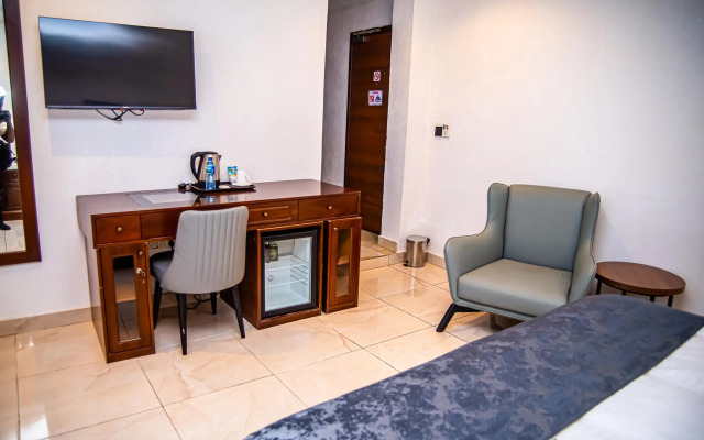 Fritz Apartments and Suites