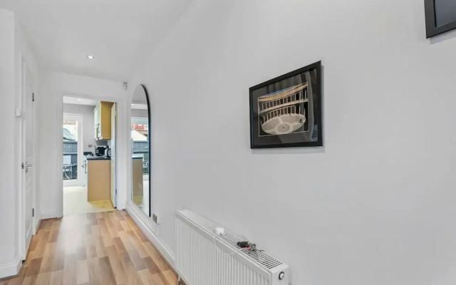 Perfect Location, dog Friendly Beautiful Home