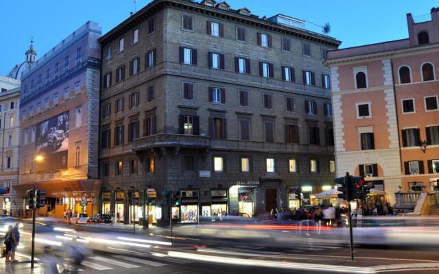 Navona Rooms