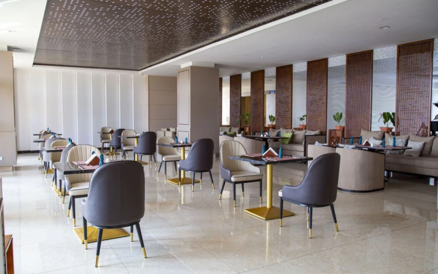 M Apartments & Hotel