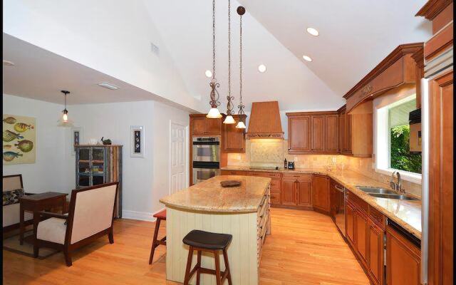 Marimin Villa #241443