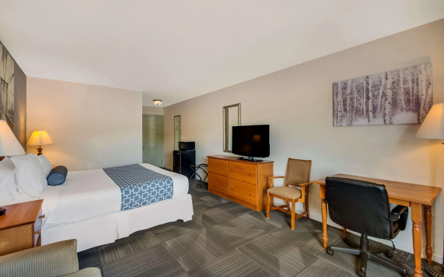 SureStay Plus Hotel by Best Western Berkeley Springs