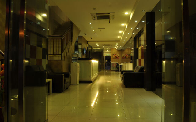 Signature Hotel