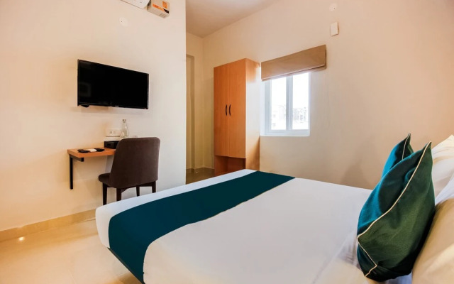 Silverkey Execut. stays 28060,Gachibowli,JV colony