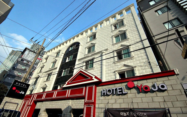 hotelImage