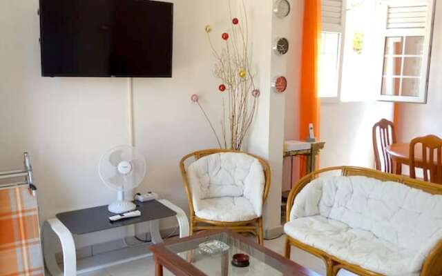 House with 2 Bedrooms in Le François, with Wonderful Sea View, Furnished Garden And Wifi - 8 Km From the Beach