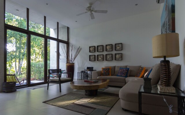 Villa Pool & Golf View by Olahola