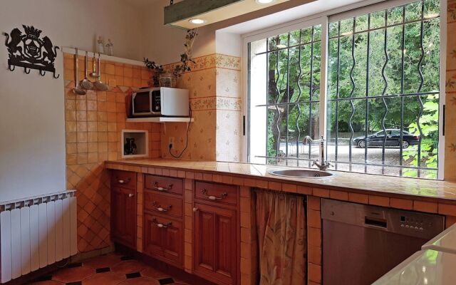 Magnificent Villa in Les Mages With Jacuzzi