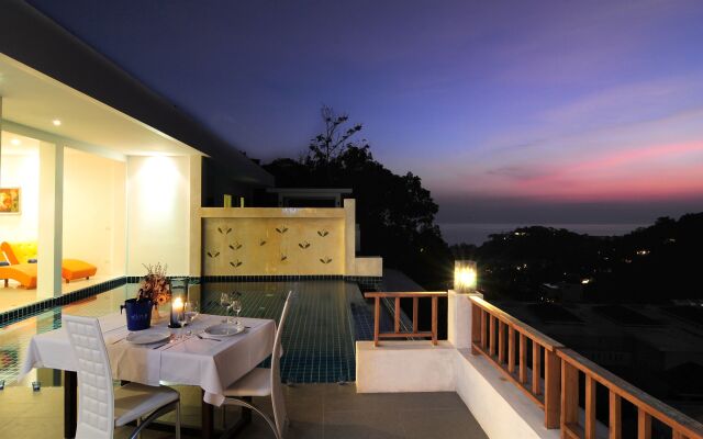 Grand Bleu Ocean View Pool Suite