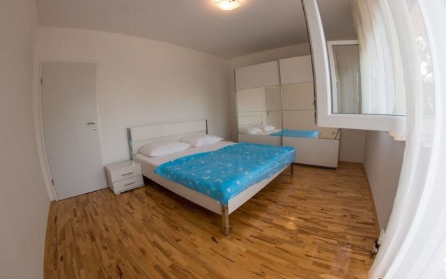 Apartment Gomilica