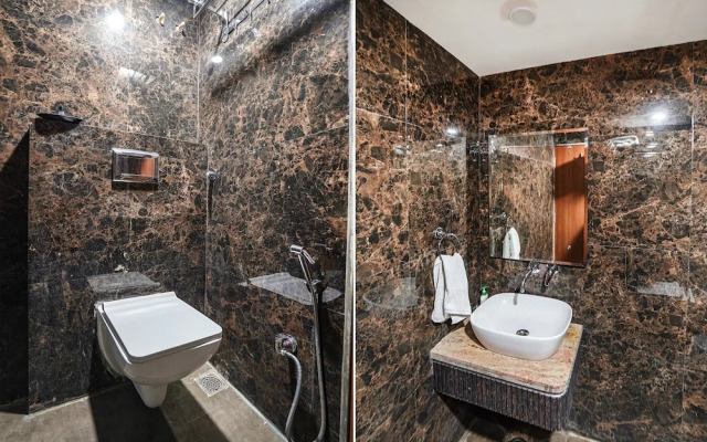 Fabhotel Shrinath Casa Inn