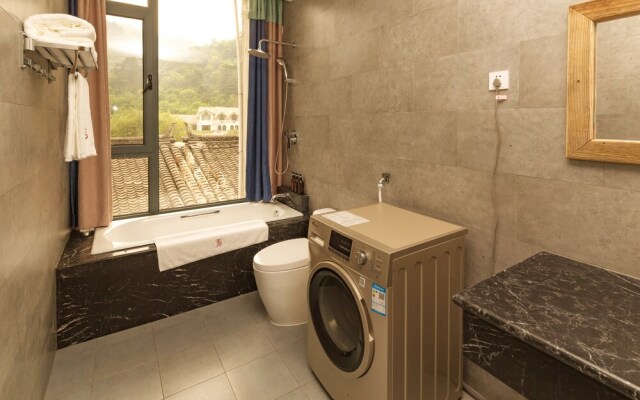 Lotus Mountain Boutique Inn