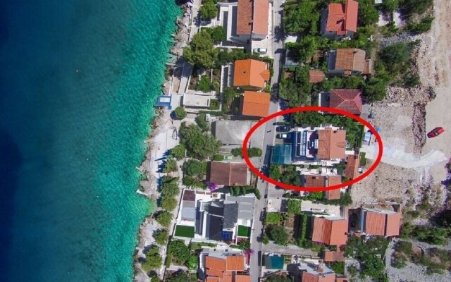 Milans - 25m From the Beach - A4