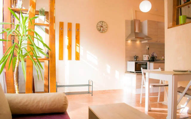 4 Seasons apartments, A1