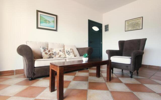 2 BR Apartment in Boka Gardens Complex