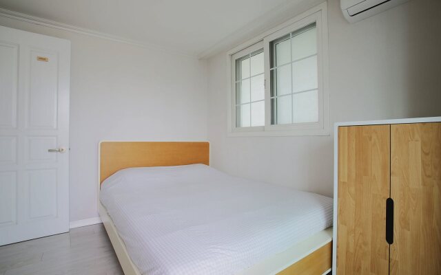 Garosu Stay Guest House