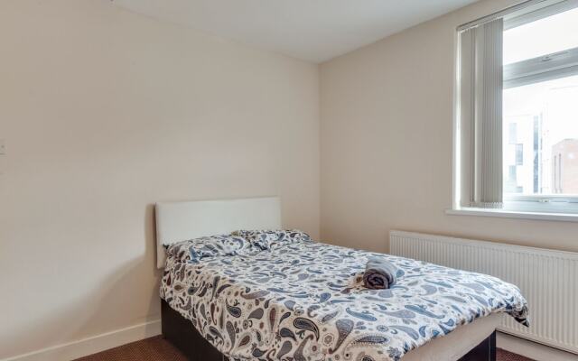 Spacious Apartment in Coventry Near Coventry University