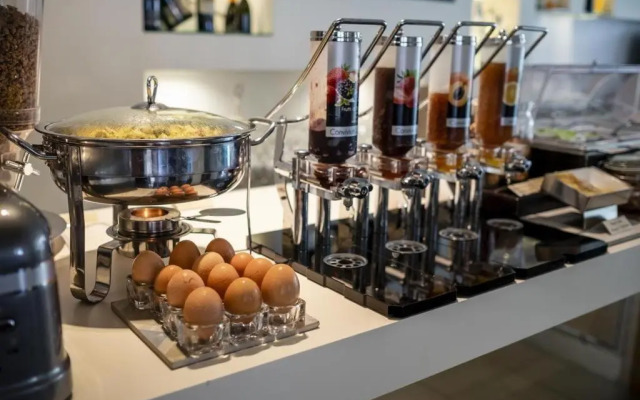 Bike Hotel Touring Gardone Riviera & Wellness