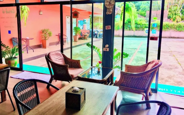 Chat House Chiang Rai