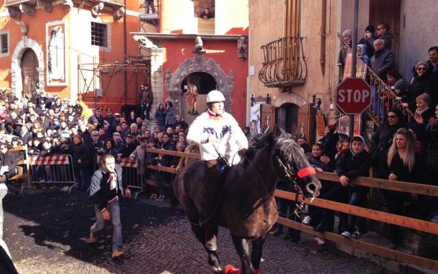 La Finestra Sui Cento Portali