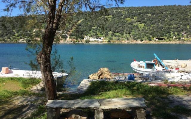 Spacious Sea Front Apartment - Porto Bouffalo - Evia