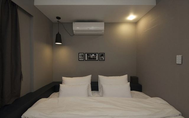 Hotel Gray