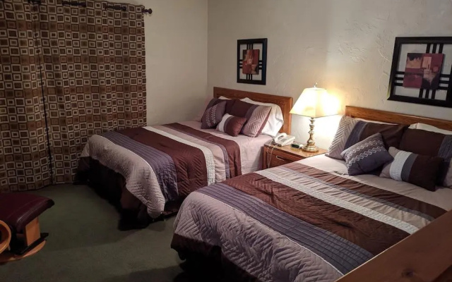 The Lodge at Indian Lake