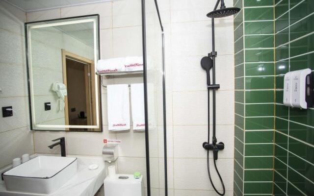 Shell Fuyang City Linquan County Qianjin Road Teng