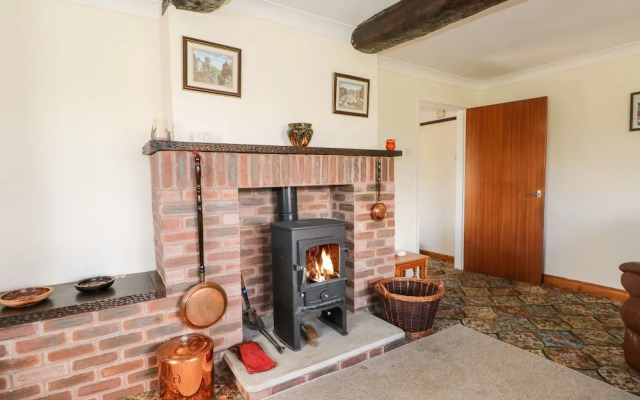Hawksbridge Bungalow
