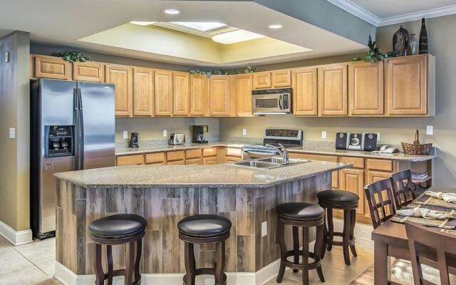 The Moorings Unit 516