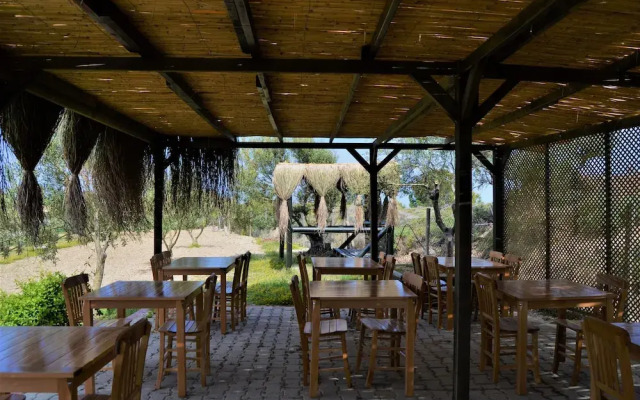 Le Petit Hotel ve Bağ Evi