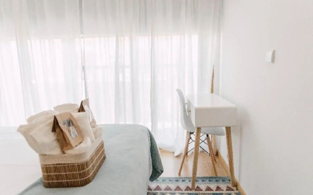 Oporto Yellow Apartments