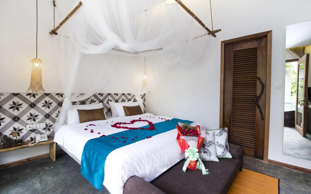 Sarina Hotel & Villa