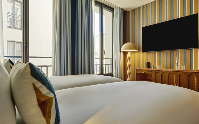 Mercure Paris Butte Montmartre Basilique