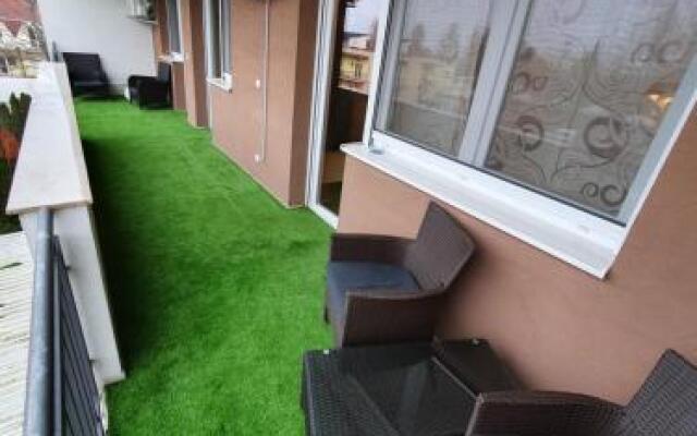 Royal Luxus Wellness Apartman