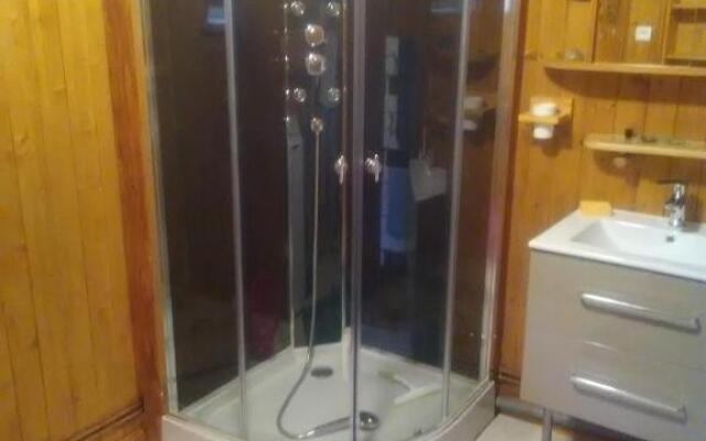 Bel appartement au rez de chaussée d'un chalet