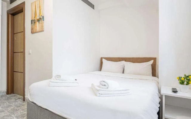 The Red Tent Suite 88