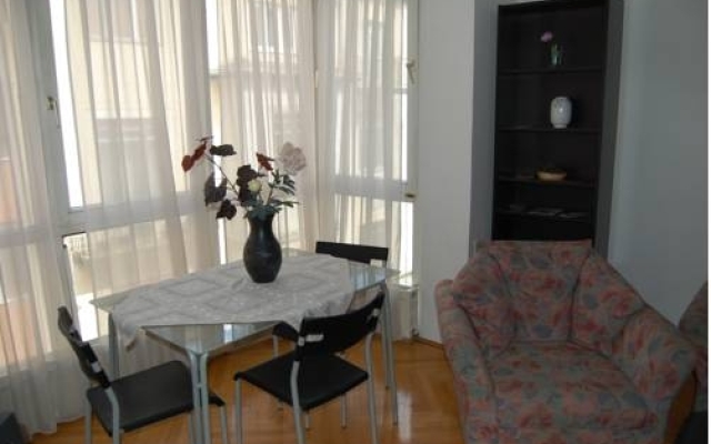 Di Caprio Apartman