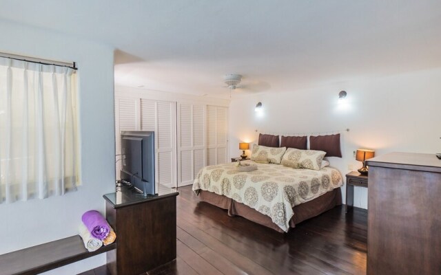 Royal Palms 5 2 Bedroom Condo by RedAwning