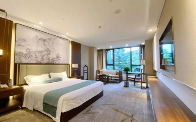 Cuiping Mountain Hotel