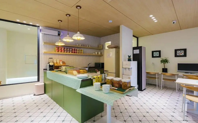 Gumi Time Hotel