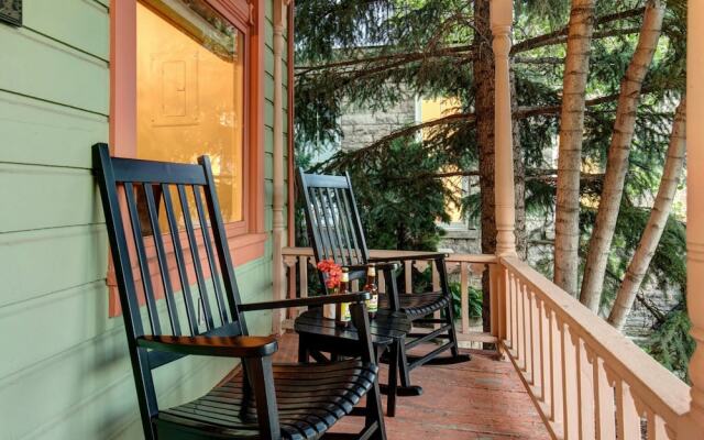 Abode at Heirloom House