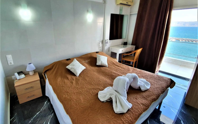Porto Evia Boutique Hotel