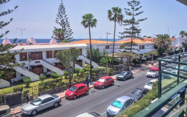 Africana Apartments