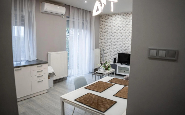 Attila Luxury Apartment
