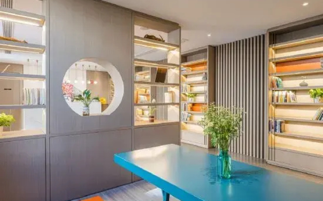 Manxi Hotel (Hangzhou Xiaoshan Airport Yipeng Subway Station)