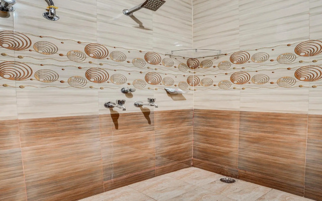 OYO 38027 Hotel Ashoka by OYO Rooms