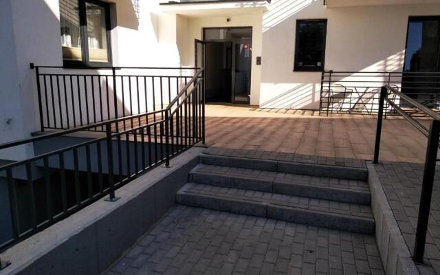 Apartament 2Pietro,White&Grey