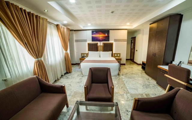 Alphaplus Apartments