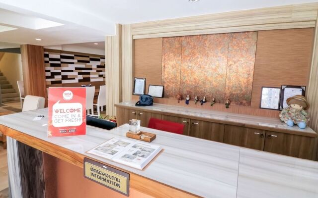 NIDA Rooms Wat Ket 46 Temple